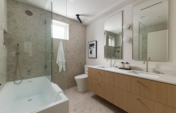 1 3449 W 22nd Avenue Dunbar