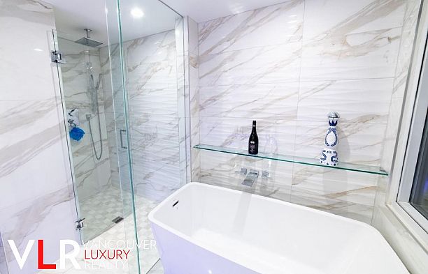 PH 199 DRAKE STREET, Vancouver BC V6Z 2Y8 Yaletown