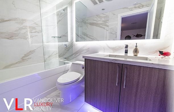 PH 199 DRAKE STREET, Vancouver BC V6Z 2Y8 Yaletown