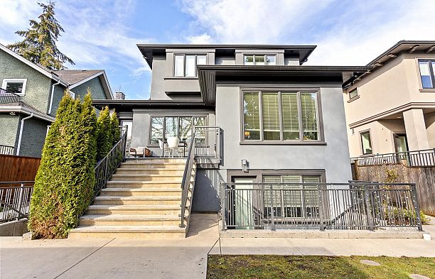 3726 W 35th Avenue Dunbar