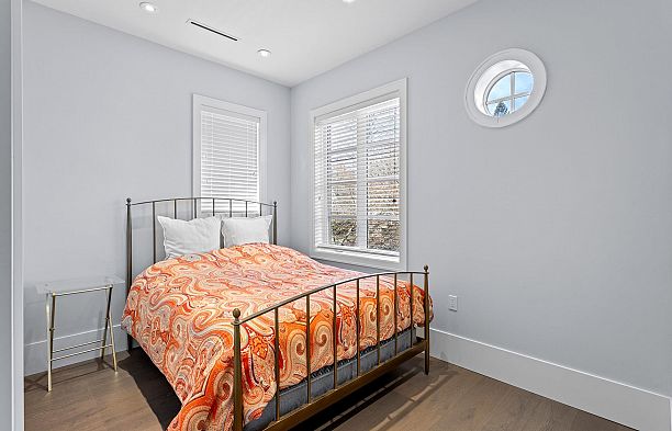 3726 W 35th Avenue Dunbar