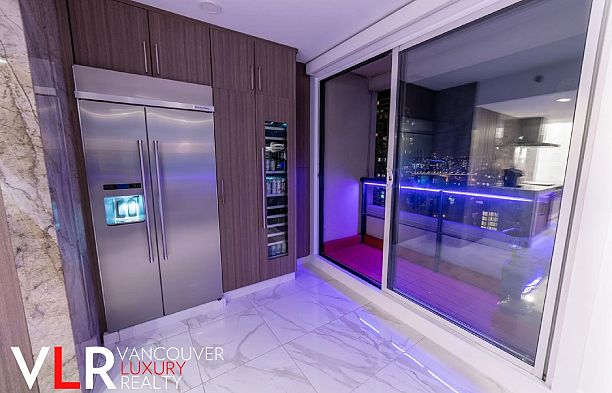 PH 199 DRAKE STREET, Vancouver BC V6Z 2Y8 Yaletown