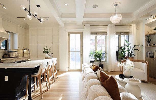 7588 Osler Street South Granville