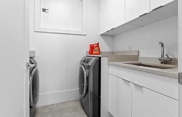 3726 W 35th Avenue Dunbar