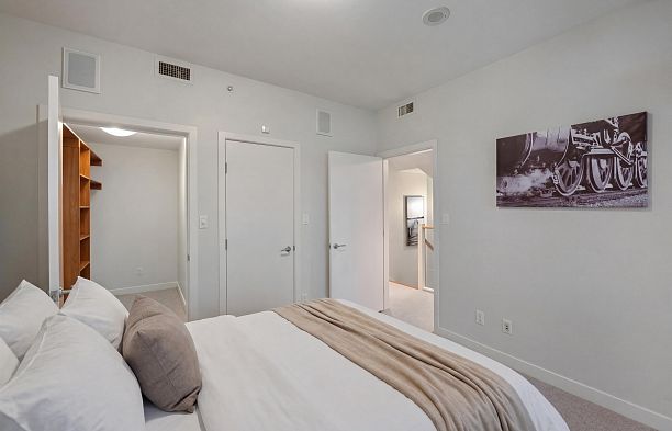 TH20 1281 W Cordova Street Coal Harbour