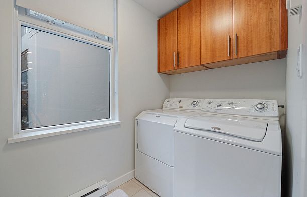 TH20 1281 W Cordova Street Coal Harbour