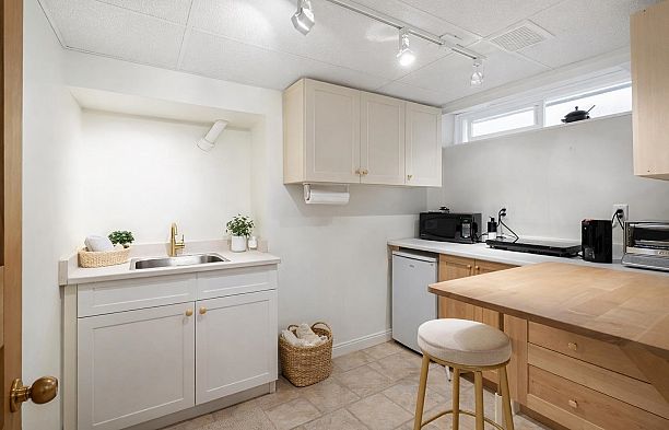 1655 W 41st Avenue Shaughnessy