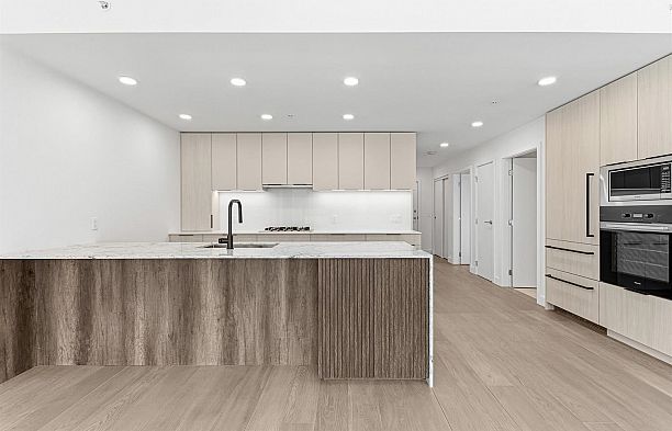 204 3590 W 39th Avenue Dunbar