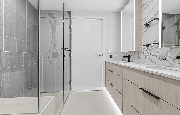 201 3590 W 39th Avenue Dunbar