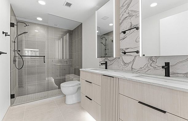 205 3590 W 39th Avenue Dunbar