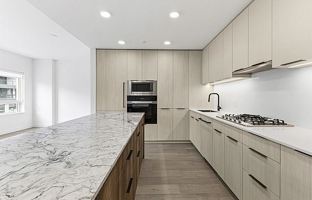 205 3590 W 39th Avenue Dunbar