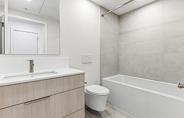 205 3590 W 39th Avenue Dunbar