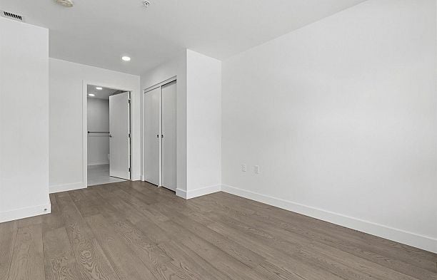 201 3590 W 39th Avenue Dunbar