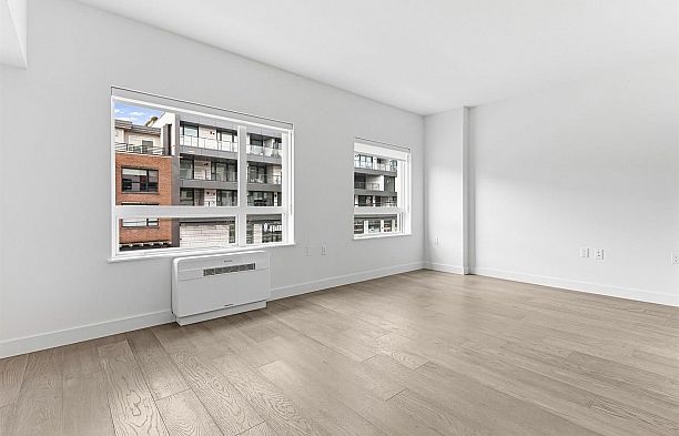 205 3590 W 39th Avenue Dunbar