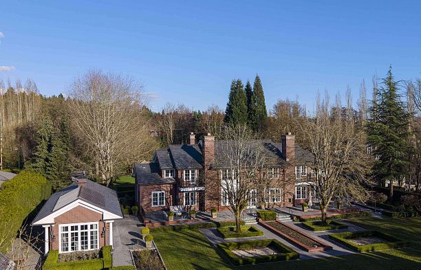 6625 Balaclava Street Southlands