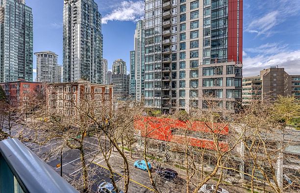 501 1189 Melville Street Coal Harbour