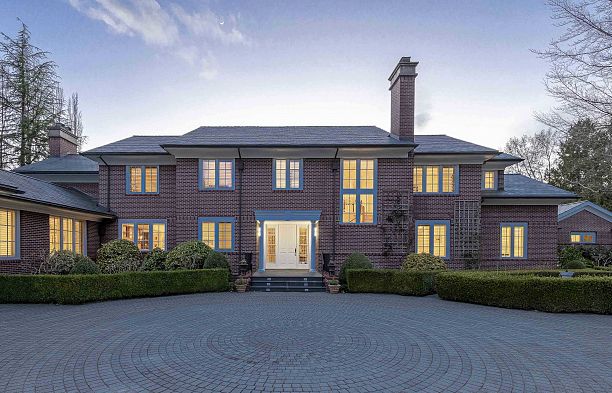 6625 Balaclava Street Southlands