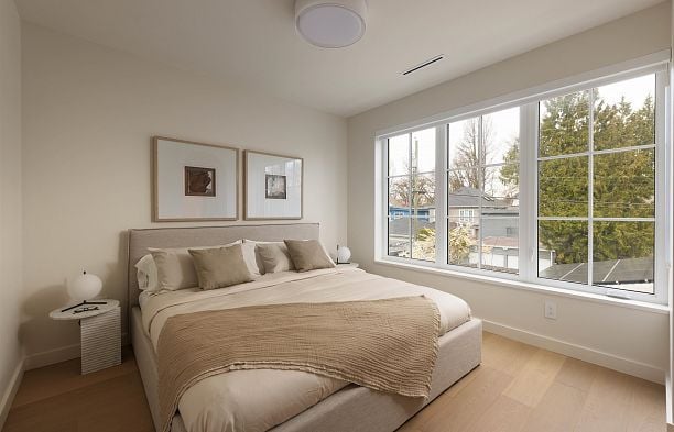 2 3449 W 22nd Avenue Dunbar