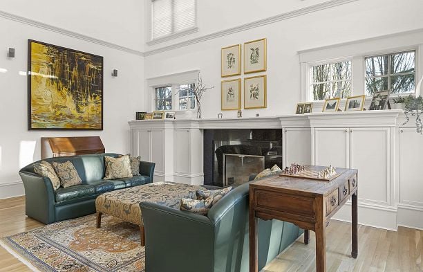 6625 Balaclava Street Southlands