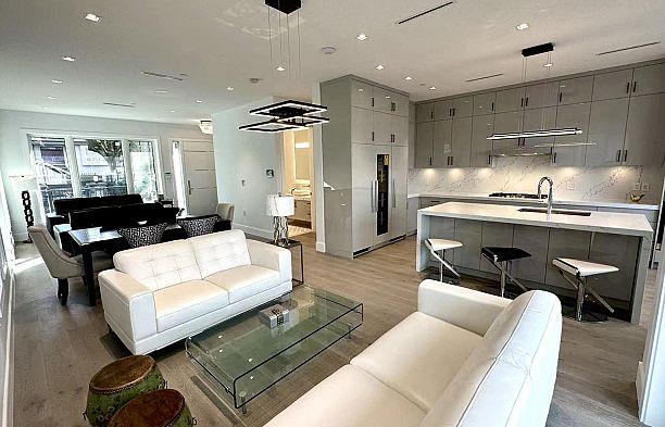 3349 W 19th Avenue Dunbar