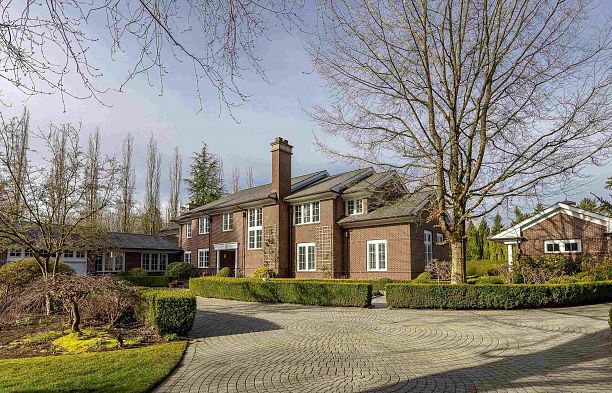 6625 Balaclava Street Southlands