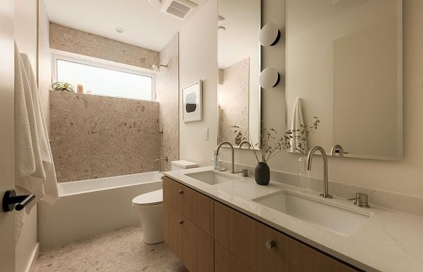 2 3449 W 22nd Avenue Dunbar