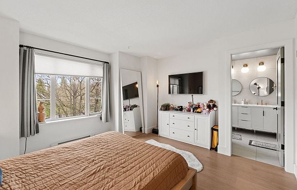 2561 East Mall University VW