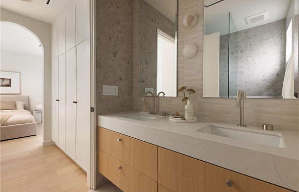 2 3449 W 22nd Avenue Dunbar