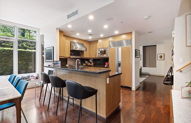 TH12 1233 W Cordova Street Coal Harbour