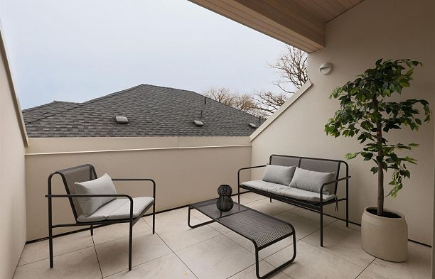 2 3449 W 22nd Avenue Dunbar