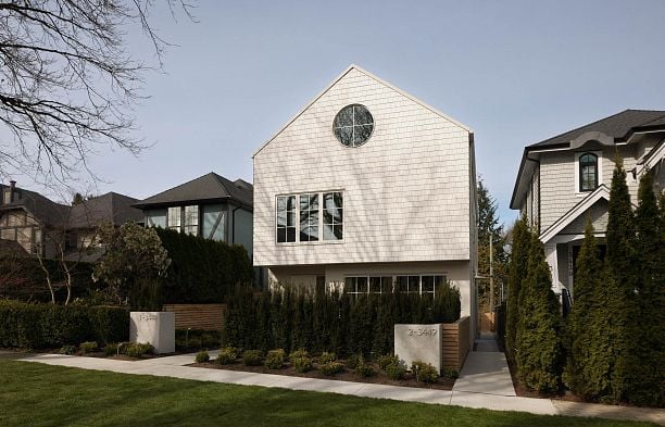 2 3449 W 22nd Avenue Dunbar