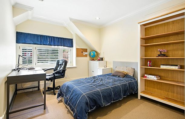 4420 Collingwood Street Dunbar