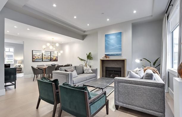 32 5650 Hampton Place University VW