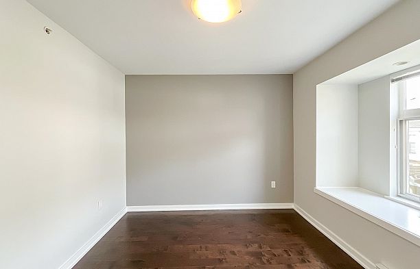 7425 Columbia Street South Cambie