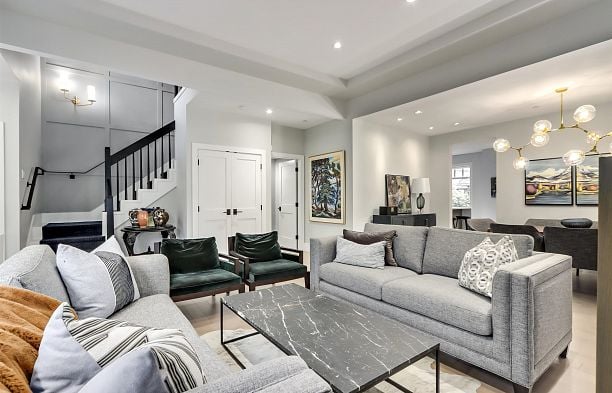 32 5650 Hampton Place University VW