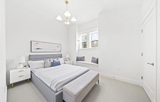 2 5819 Highbury Street Southlands