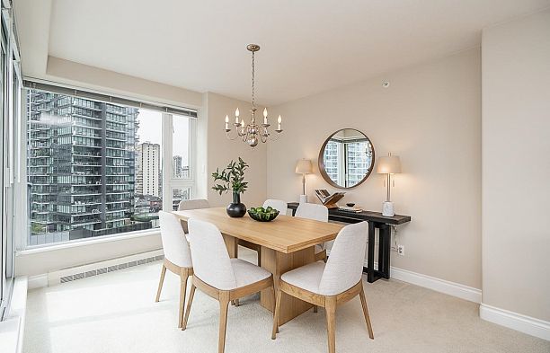 1501 560 Cardero Street Coal Harbour