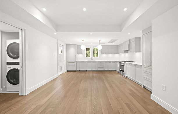 5815 Highbury Street Southlands