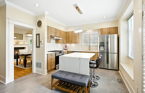 4420 Collingwood Street Dunbar