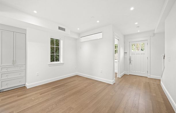 5815 Highbury Street Southlands