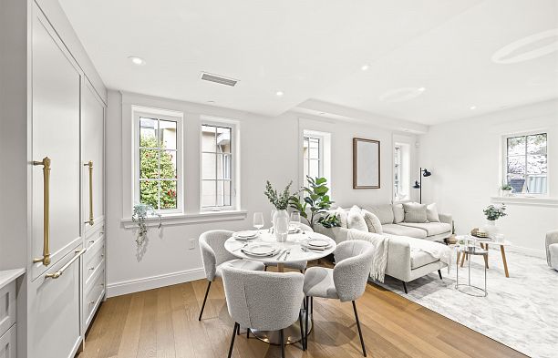 2 5819 Highbury Street Southlands