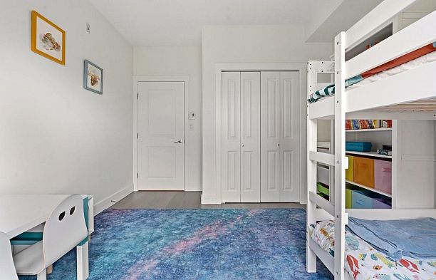 210 6268 Eagles Drive University VW