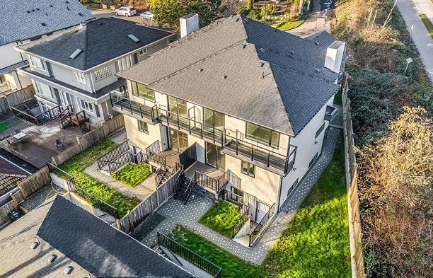 2 1706 W 68 Avenue S.W. Marine