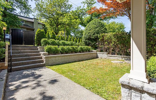 4420 Collingwood Street Dunbar