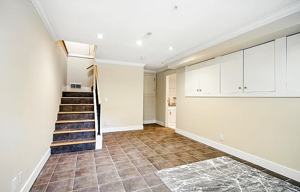 4420 Collingwood Street Dunbar