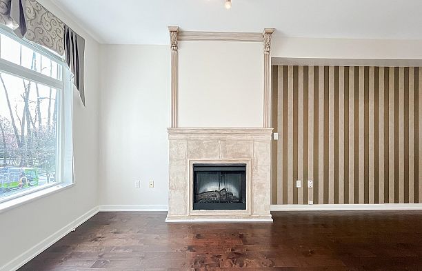 7425 Columbia Street South Cambie