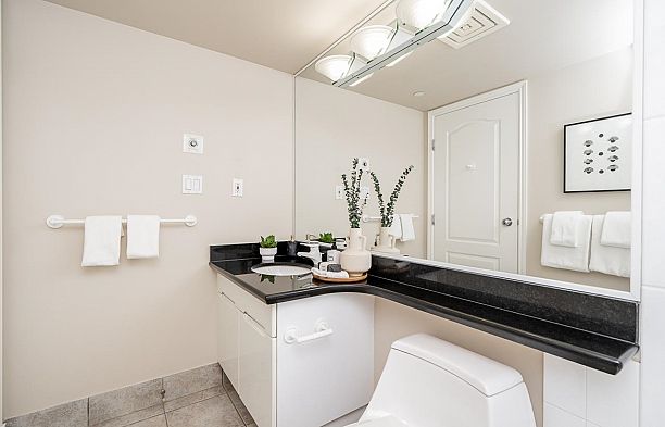 1501 560 Cardero Street Coal Harbour