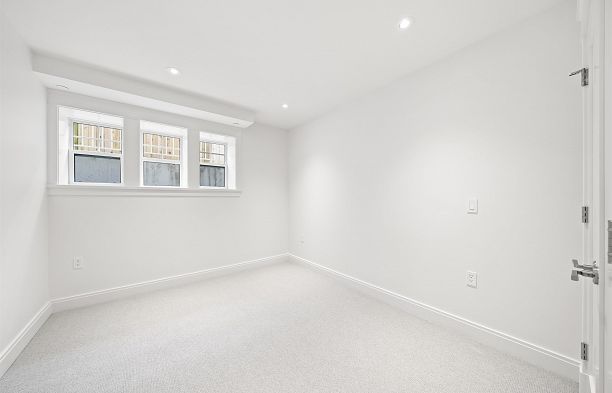 2 5819 Highbury Street Southlands