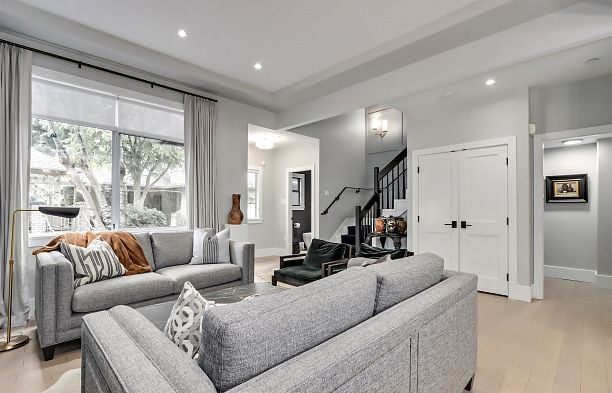 32 5650 Hampton Place University VW