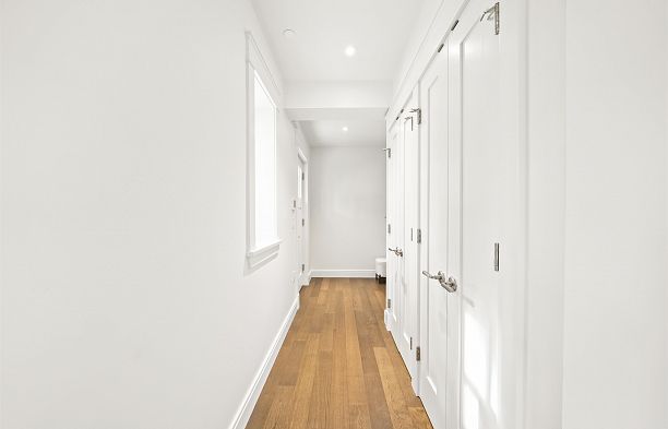 2 5819 Highbury Street Southlands